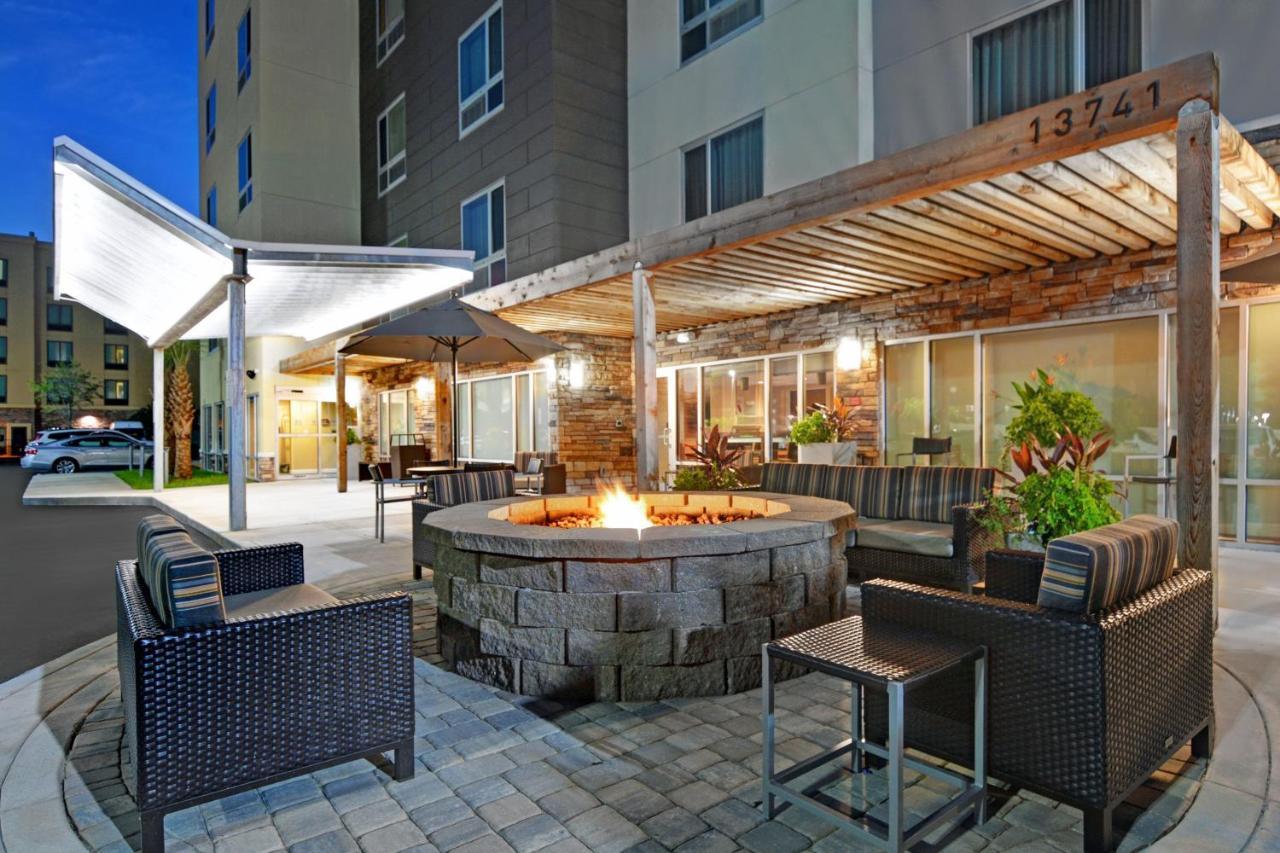 Towneplace Suites By Marriott Jacksonville East Exteriör bild